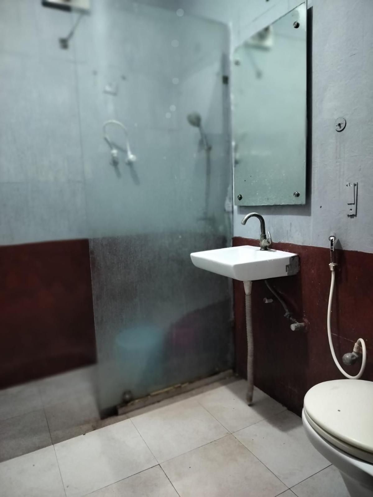 Hotel Golden Door ماثورا المظهر الخارجي الصورة