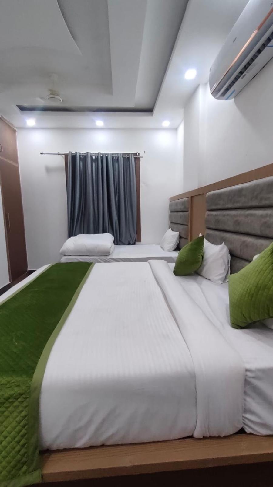 Hotel Golden Door ماثورا المظهر الخارجي الصورة