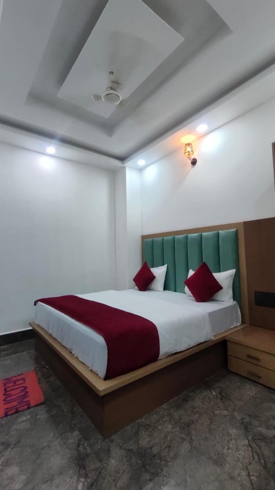 Hotel Golden Door ماثورا المظهر الخارجي الصورة