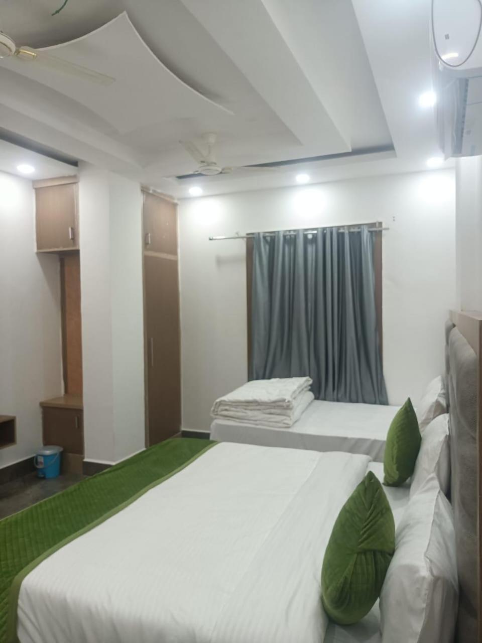 Hotel Golden Door ماثورا المظهر الخارجي الصورة